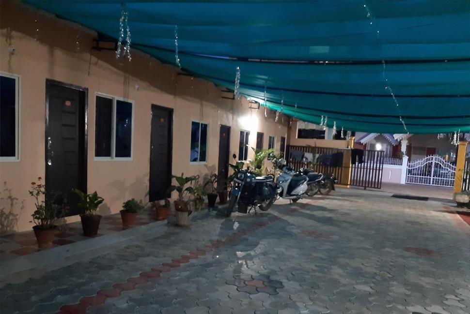 Sri Nandini Guest House Chikmagalur Ngoại thất bức ảnh